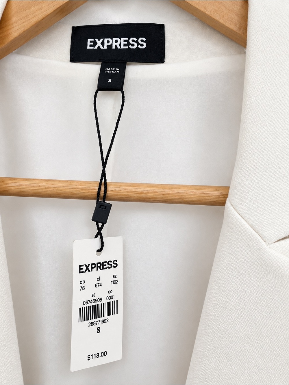 Express Cream Single-Button Blazer - Picture 3 of 3